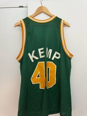 Vintage Shawn Kemp Sonics Jersey (L)